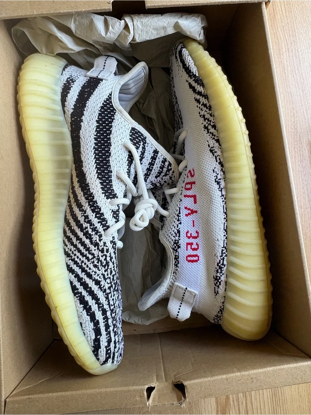 Yeezy Boost 350 V2 Zebra